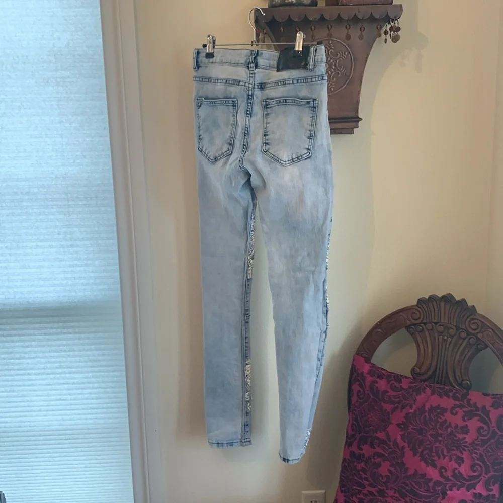 Reason unique paisley